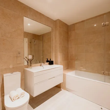 דירה Mary Pink - No 2a - Gorgeous Two-bedroom ליסבון